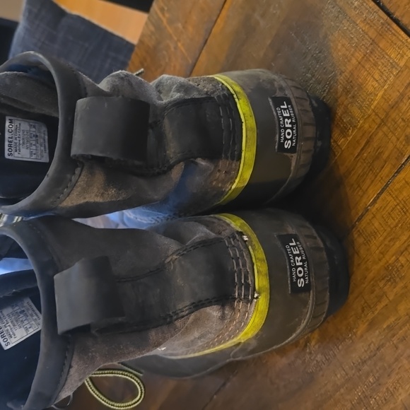 Mens Sorel Boots - Picture 4 of 10